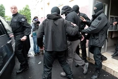 Lỗ hổng an ninh ở châu Âu mở đường cho làn sóng cực đoan