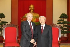 Thúc đẩy mạnh mẽ quan hệ hợp tác với các nước bạn bè truyền thống