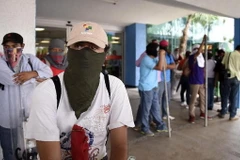 Mexico: Phong tỏa sân bay quốc tế để phản đối vụ 43 người mất tích