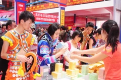 Lào Cai-Vân Nam ký các hợp đồng kinh tế trị giá 440 triệu USD