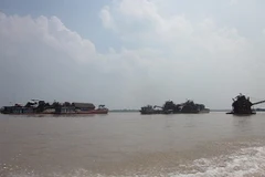 Hà Nội: Chính quyền không "bảo kê" khai thác cát trái phép