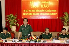 Trung tướng Nguyễn Trọng Nghĩa phát biểu tại buổi họp báo. (Ảnh: Thế Anh/TTXVN)