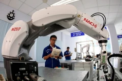 Xưởng thực hành Tự động hóa tại Trung tâm Đào tạo Khu công nghệ cao Thành phố Hồ Chí Minh. (Ảnh: An Hiếu/TTXVN)