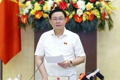 Chủ tịch Quốc hội Vương Đình Huệ phát biểu bế mạc. (Ảnh: Doãn Tấn/TTXVN) 