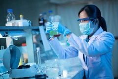 Trung Quốc được cho là đang tìm cách “thâu tóm” chuyên gia của Mỹ. (Nguồn: Study International)