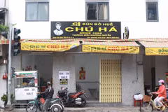 Dịch vụ ăn uống sẽ được tái khởi động tại các khu vực được công nhận vùng xanh ở TP.HCM. (Ảnh: Hồng Giang/TTXVN)