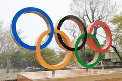 Biểu tượng Olympic tại thủ đô Tokyo, Nhật Bản ngày 14/4/2021. (Ảnh: THX/TTXVN) 