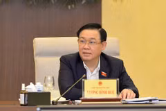 Chủ tịch Quốc hội Vương Đình Huệ phát biểu. (Ảnh: TTXVN)