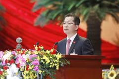 Đồng chí Nguyễn Văn Quảng, Bí thư Thành ủy Đà Nẵng trình bày tham luận. (Ảnh: TTXVN)