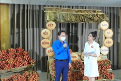 Bí thư thứ nhất Trung ương Đoàn Thanh niên Cộng sản Hồ Chí Minh, Chủ tịch Hội Liên hiệp Thanh niên Việt Nam Nguyễn Anh Tuấn phát biểu trực tuyến giới thiệu chương trình. (Ảnh: Minh Đức/TTXVN)