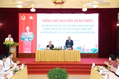 Chủ tịch nước Nguyễn Xuân Phúc phát biểu tại buổi làm việc với Ban Cán sự đảng Tòa án Nhân dân tối cao. (Ảnh: Phạm Kiên/TTXVN) 