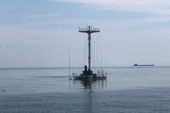 Tàu Mỹ An 1 chìm trên biển Vũng Tàu gần 2 tháng qua. (Ảnh: TTXVN phát)