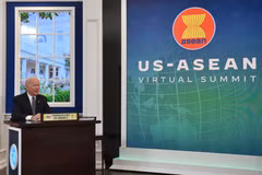 Tổng thống Mỹ Joe Biden dự Hội nghị cấp cao ASEAN-Mỹ lần thứ 9 theo hình thức trực tuyến, ngày 26/10. (Ảnh: AFP/TTXVN)