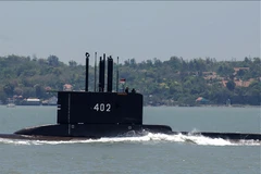 Ảnh (tư liệu): Tàu ngầm KRI Nanggala 402 khởi hành từ căn cứ hải quân ở thành phố cảng Surabaya, đảo Java, Indonesia. (Ảnh: AFP/TTXVN)