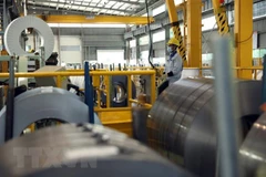 Sản xuất thép cuộn xuất khẩu tại Công ty TNHH Thép JFE Shoji Hải Phòng, vốn đầu tư Nhật Bản, tại Khu công nghiệp đô thị VSIP Hải Phòng. (Ảnh: Danh Lam/TTXVN) 