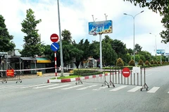 Một chốt kiểm soát dịch trên địa bàn thành phố Bạc Liêu. (Ảnh: TTXVN phát)