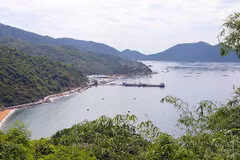 Tháng 6/1997, Vũng Rô (xã Hòa Xuân Nam, huyện Đông Hòa, tỉnh Phú Yên), một trong những bến quan trọng của đường Hồ Chí Minh trên biển, gắn liền với chiến công của những con tàu Không số được Bộ Văn hóa-Thông tin công nhận là Di tích Lịch sử cấp quốc gia. 