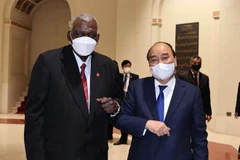 Chủ tịch nước Nguyễn Xuân Phúc hội kiến Chủ tịch Quốc hội Cộng hòa Cuba Esteban Lazo Hernández. (Ảnh: Thống Nhất/TTXVN) 