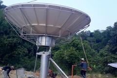 Lắp đặt trạm Viba tại xã Độc Lập, thành phố Hòa Bình. (Nguồn: hoabinh.gov.vn)