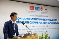 Ông Trần Văn Mạnh, Phó Chủ tịch thường trực VFUA, Phó Chủ tịch Liên hiệp UNESCO châu Á-Thái Bình Dương phát biểu tại sự kiện. (Ảnh: Xuân Giao/TTXVN)