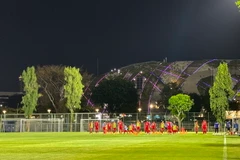 Đội Việt Nam tại sân tập trong khuôn viên Khu Liên hợp thể thao quốc gia Indonesia Bung Karno. (Ảnh: Đỗ Quyên/Vietnam+)