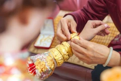 Chuẩn bị sính lễ là một tập tục ở Trung Quốc nhưng ngày càng trở thành gánh nặng đối với gia đình nhà trai. (Nguồn: Shutterstock)