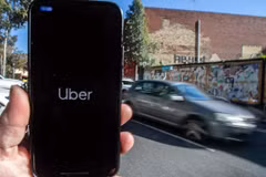 Ứng dụng gọi xe Uber hoạt động tại Australia. (Nguồn: Herald Sun)