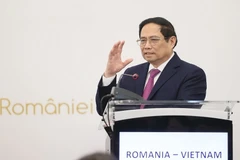 Thủ tướng Phạm Minh Chính phát biểu tại Diễn đàn Doanh nghiệp Việt Nam-Romania. (Ảnh: Dương Giang/TTXVN)