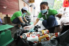 Khuyến khích người dân phân loại chất thải rắn sinh hoạt tại nguồn. (Ảnh minh họa: Thanh Tùng/TTXVN)