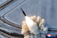 Triều Tiên xác nhận phóng thành công tên lửa đạn đạo liên lục địa (ICBM) Hwasong-18 ngày 18/12/2023. (Ảnh: KCNA/TTXVN)