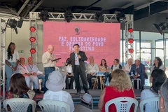 Đại sứ Việt Nam Bùi Văn Nghị phát biểu tại Diễn đàn quốc tế về hoà bình, đoàn kết với nhân dân Palestine. (Ảnh: TTXVN phát)