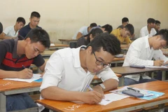 Thí sinh dự thi trung học phổ thông quốc gia. (Ảnh: TTXVN)