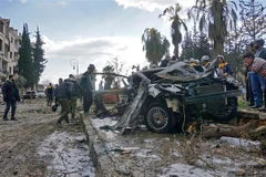 Hiện trường vụ đánh bom kép ở thành phố Idlib, miền Tây Bắc Syria ngày 18/2/2019. (Ảnh: AFP/TTXVN)