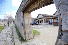 Công trình nhà nguyện của người Do thái dòng Karaites được xây dựng vào thế kỷ 14 bên trong pháo đài Chufut-Kale. (Ảnh: Trần Hiếu/TTXVN)