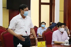 Thứ trưởng Bộ Y tế Đỗ Xuân Tuyên phát biểu tại buổi làm việc với lãnh đạo tỉnh Bắc Ninh. (Ảnh: Thái Hùng/TTXVN)