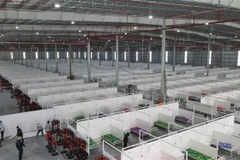 Giường bệnh chuẩn bị thu dung điều trị bệnh nhân COVID-19 tại Bệnh viện dã chiến Thới Hòa (thị xã Bến Cát, tỉnh Bình Dương). (Ảnh: TTXVN)