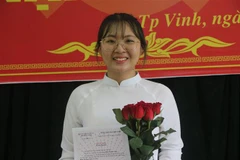 Thủ khoa khối C toàn quốc năm 2021 Đinh Thị Kim Ngân. (Ảnh: Bích Huệ/TTXVN)