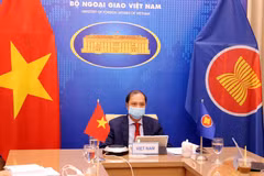 Thứ trưởng Bộ Ngoại giao Nguyễn Quốc Dũng dự Đối thoại ASEAN-Hoa Kỳ lần thứ 34 theo hình thức trực tuyến. (Ảnh: Phạm Kiên/TTXVN)