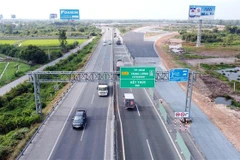 Một đoạn đường cao tốc Thành phố Hồ Chí Minh-Trung Lương. (Nguồn: TTXVN)