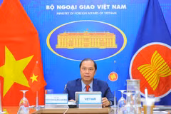 Thứ trưởng Bộ Ngoại giao Nguyễn Quốc Dũng tham dự Hội nghị. (Ảnh: Minh Đức/TTXVN)
