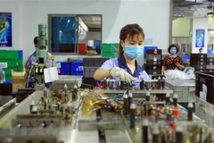 Sản xuất linh kiện điện tử. (Nguồn: TTXVN)