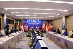 Hội nghị thượng đỉnh lãnh đạo nữ ASEAN tại điểm cầu Hà Nội. (Ảnh: Thống Nhất/TTXVN)