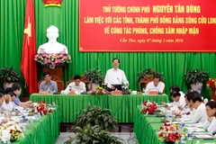 Thủ tướng Nguyễn Tấn Dũng phát biểu kết luận buổi làm việc. (Ảnh: Đức Tám/TTXVN)