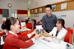 Giao dịch tại HDBank. (Nguồn: CTV/Vietnam+)