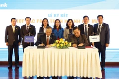 Lãnh đạo hai bên tham gia ký kết. (Ảnh: CTV)