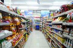 Một siêu thị mini tại Indonesia bị sập, nhiều người bị chôn vùi