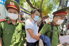 Khởi tố 2 bị can thuộc CDC Khánh Hòa vì vi phạm quy định đấu thầu