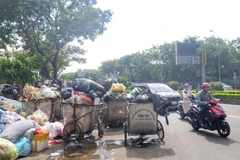 Hà Nội: Hạ tầng khu xử lý rác Nam Sơn quá tải, rác thải ùn ứ