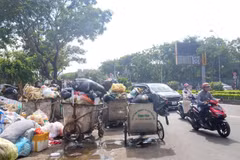 Hà Nội: Hạ tầng khu xử lý rác Nam Sơn quá tải, rác thải ùn ứ