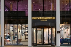 Cảnh sát Anh phát hiện gói đồ khả nghi ở thủ đô London